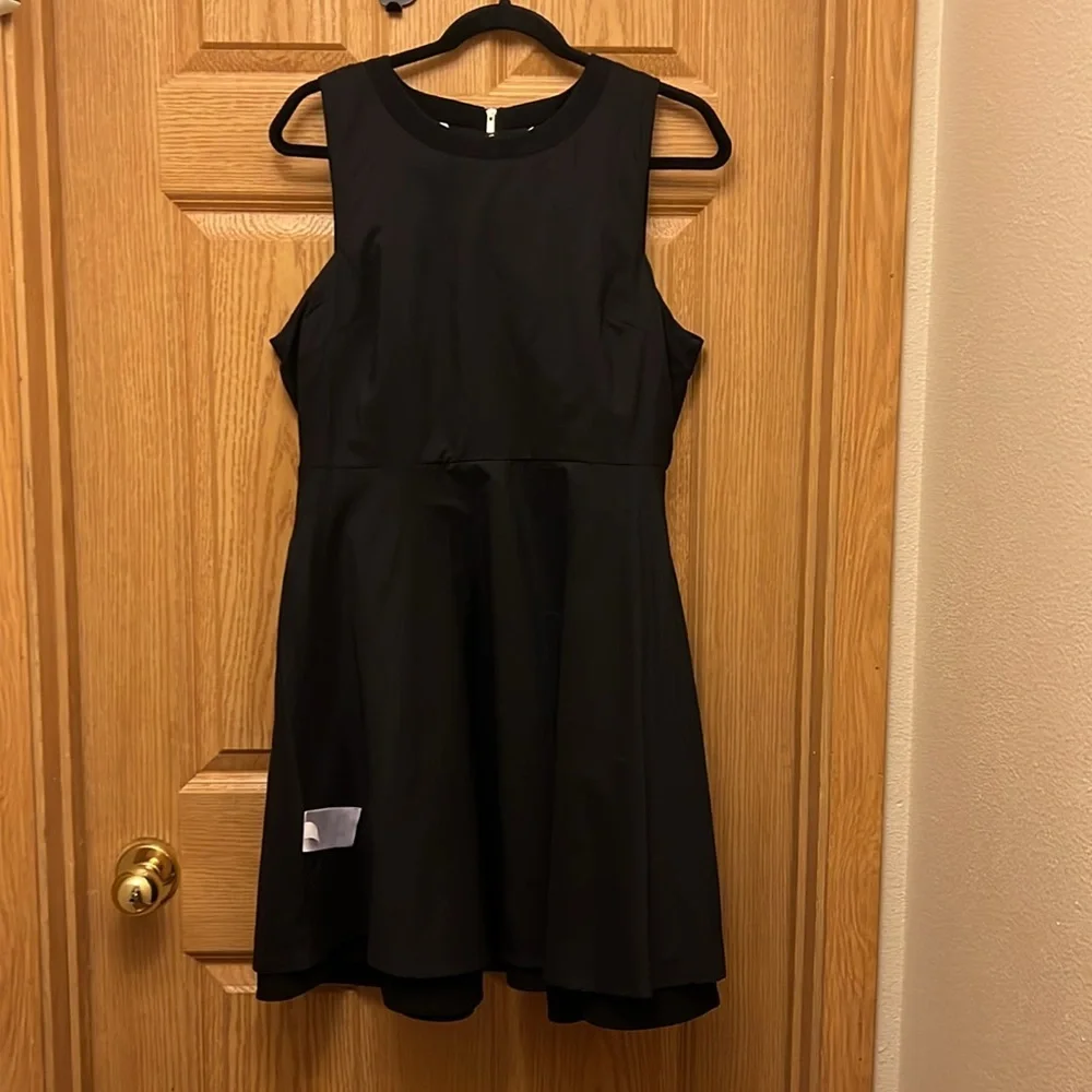 Banana Republic Midi-Dress Abstract Black and White New with Tags 14 - Picture 14 of 16